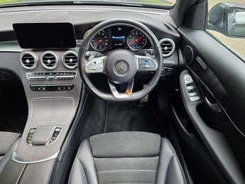 MERCEDES-BENZ GLC 2.0 GLC300 MHEV AMG Line SUV 5dr Petrol G-Tronic+ 4MATIC Euro 6 