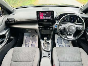 TOYOTA YARIS CROSS 1.5 Yaris Cross Design HEV Auto 5dr