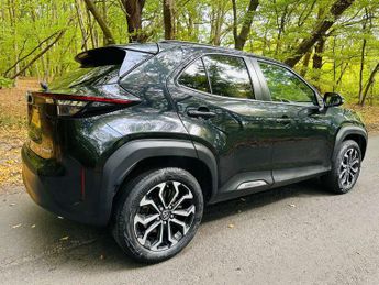 TOYOTA YARIS CROSS 1.5 Yaris Cross Design HEV Auto 5dr