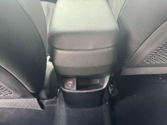 HYUNDAI KONA 1.6 Kona Premium GDi HEV Semi-Auto 5dr