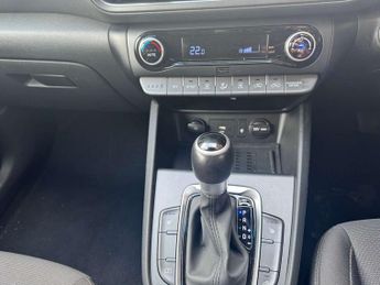 HYUNDAI KONA 1.6 Kona Premium GDi HEV Semi-Auto 5dr