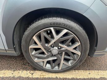 HYUNDAI KONA 1.6 Kona Premium GDi HEV Semi-Auto 5dr