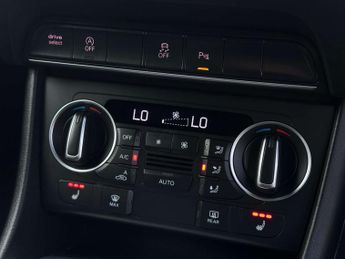 AUDI Q3 2.0 Q3 S Line+ TFSI Quattro Semi-Auto 4WD 5dr