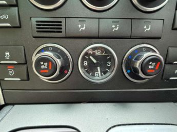 Land Rover Range Rover 4.4 V8 Vogue SE Station Wagon 5dr Petrol Automatic (352 g/km, 29