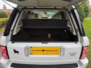 Land Rover Range Rover 4.4 V8 Vogue SE Station Wagon 5dr Petrol Automatic (352 g/km, 29