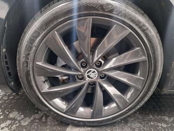 Skoda Superb 2.0 Superb Laurin & Klement TDI 4x4 Semi-Auto 4WD 5dr