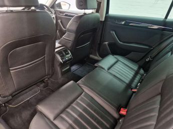 Skoda Superb 2.0 Superb Laurin & Klement TDI 4x4 Semi-Auto 4WD 5dr