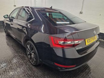 Skoda Superb 2.0 Superb Laurin & Klement TDI 4x4 Semi-Auto 4WD 5dr