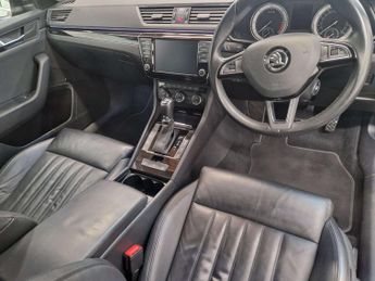 Skoda Superb 2.0 Superb Laurin & Klement TDI 4x4 Semi-Auto 4WD 5dr
