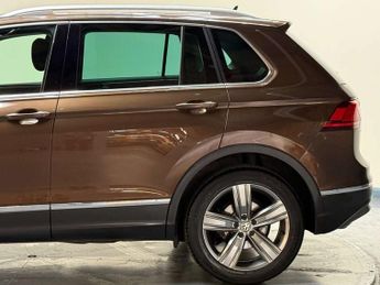 Volkswagen Tiguan 2.0 TDI BlueMotion Tech SEL DSG 4Motion Euro 6 (s/s) 5dr
