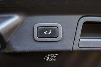 Land Rover RANGE ROVER VELAR 2.0 Range Rover Velar R-Dynamic HSE P250 Auto 4WD 5dr