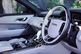 Land Rover RANGE ROVER VELAR 2.0 Range Rover Velar R-Dynamic HSE P250 Auto 4WD 5dr