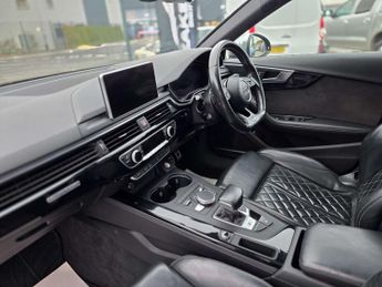 AUDI A4 3.0 S4 TFSI Quattro Auto 4WD 5dr