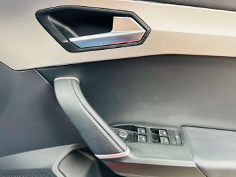 SEAT LEON 1.5 Leon Xcellence eTSI Evo Semi-Auto 5dr