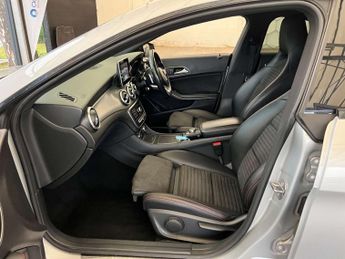 MERCEDES-BENZ CLA 2.1 CLA 220 D AMG Line Auto 4dr