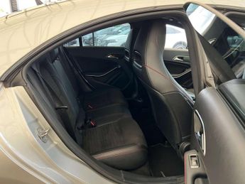 MERCEDES-BENZ CLA 2.1 CLA 220 D AMG Line Auto 4dr