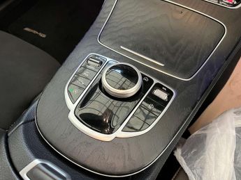 MERCEDES-BENZ E-CLASS 2.0 E 220 D AMG Line Premium+ 4Matic Auto 4WD 4dr
