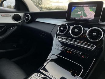 MERCEDES-BENZ C-CLASS 2.0 C350 Sport E Auto 4dr