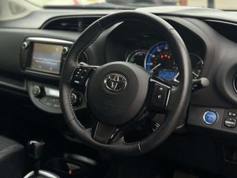 TOYOTA YARIS 1.5 Yaris Excel Hybrid VVT-i CVT 5dr