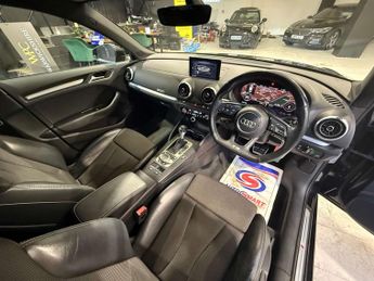 AUDI A3 1.0 A3 Sportback 30 TFSI Black Edition Semi-Auto 5dr