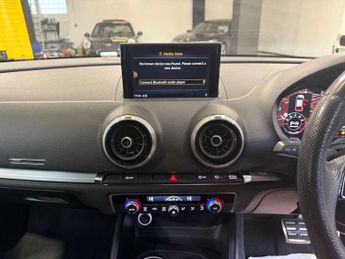 AUDI A3 1.0 A3 Sportback 30 TFSI Black Edition Semi-Auto 5dr