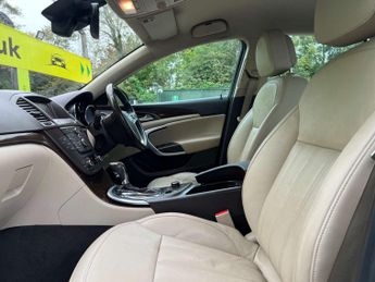 VAUXHALL INSIGNIA 2.0 Insignia Elite Nav CDTI Auto 5dr