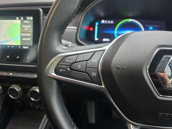 RENAULT ZOE Zoe Iconic Rapid Charge EV 50 5dr