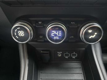 RENAULT ZOE Zoe Iconic Rapid Charge EV 50 5dr