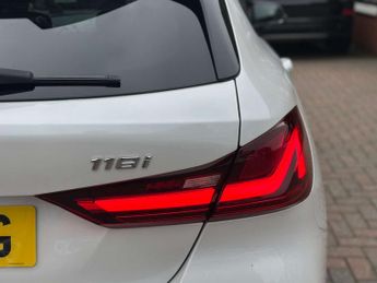 BMW 1 SERIES 1.5 118I Sport Auto 5dr