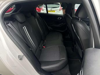 BMW 1 SERIES 1.5 118I Sport Auto 5dr