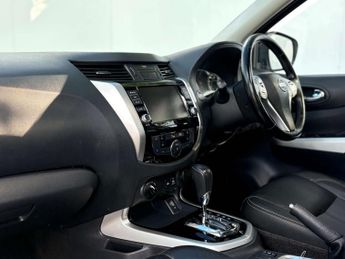 Nissan NAVARA 2.3 Navara N-Guard dCi Auto 4WD 5dr