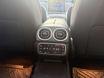MERCEDES-BENZ C-CLASS 2.0 C 300 AMG Line Premium+ D MHEV Auto 4dr