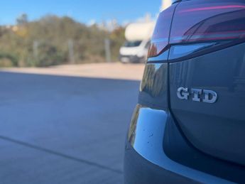 Volkswagen Golf 2.0 Golf GTD TDI Semi-Auto 5dr