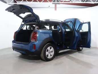 MINI COUNTRYMAN 1.5 Countryman Cooper Classic Auto 5dr
