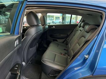 KIA SPORTAGE 1.6 Sportage 4 CRDi ISG Semi-Auto 5dr