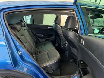 KIA SPORTAGE 1.6 Sportage 4 CRDi ISG Semi-Auto 5dr
