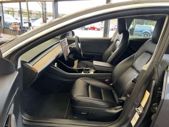 TESLA MODEL 3 Model 3 Long Range AWD 4WD 4dr