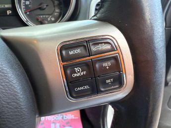 Jeep Grand Cherokee 3.0 V6 CRD Overland SUV 5dr Diesel Auto 4WD Euro 5 (237 bhp)