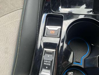 PEUGEOT 2008 2008 GT Premium EV 5dr