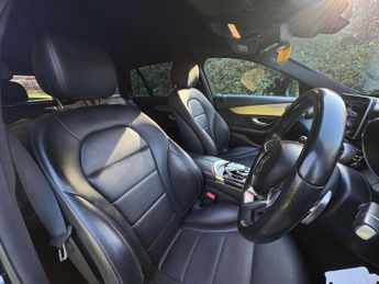 MERCEDES-BENZ C-CLASS 2.1 C220 AMG Line Bluetec Auto 5dr