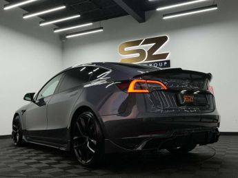 Tesla Model 3 (Dual Motor) Long Range Auto 4WDE 4dr