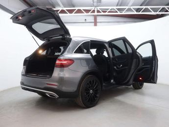 MERCEDES-BENZ GLC 2.1 GLC 220 D 4Matic AMG Line Auto 4WD 5dr