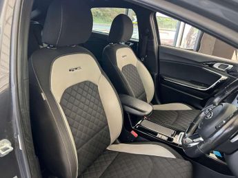 KIA PROCEED 1.6 ProCeed GT-Line CRDi ISG Semi-Auto 5dr