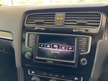 VOLKSWAGEN GOLF 1.4 Golf GTE Semi-Auto 5dr