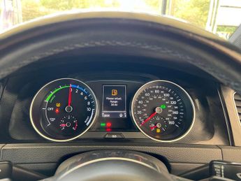 VOLKSWAGEN GOLF 1.4 Golf GTE Semi-Auto 5dr