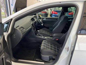 VOLKSWAGEN GOLF 1.4 Golf GTE Semi-Auto 5dr