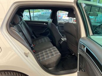 VOLKSWAGEN GOLF 1.4 Golf GTE Semi-Auto 5dr
