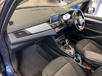 BMW 2 SERIES 2.0 218D SE Auto 5dr