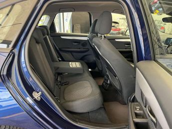 BMW 2 SERIES 2.0 218D SE Auto 5dr
