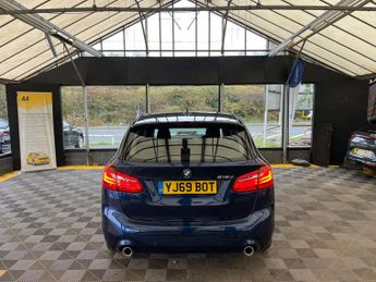 BMW 2 SERIES 2.0 218D SE Auto 5dr